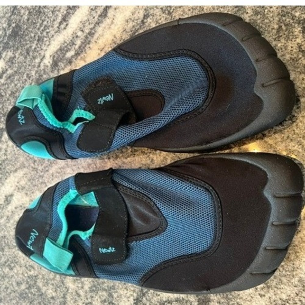 Newtz Water Shoes Mens 9/10 Blue Black Mesh Neoprene Aqua Socks MNNZ73CR072